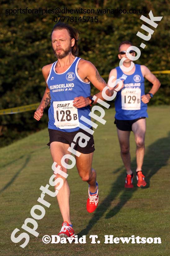 Veteran mens Durham City Cross Country Relays. Photo: David T. Hewitson/Sports for All Pics